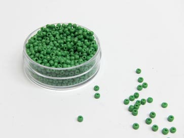 Glasperlen 2,2 / 3mmD grasgrün satt